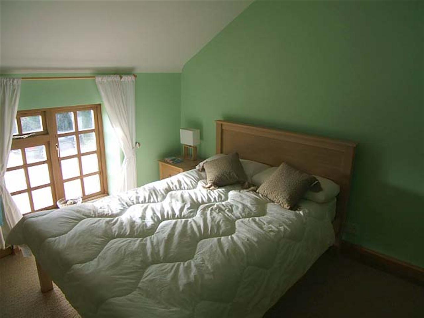 ANOTHER ROOM ASPECT